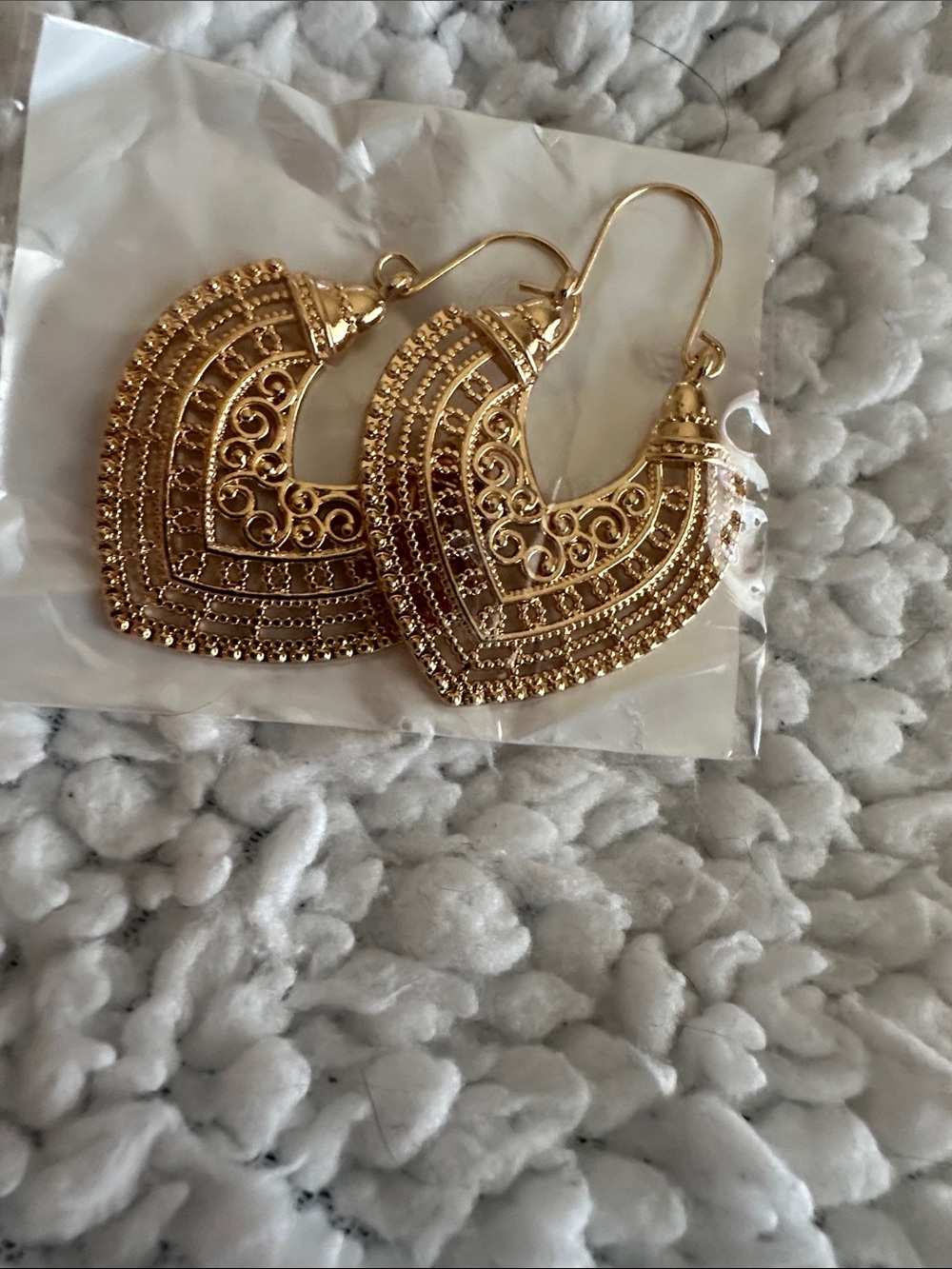 Gold Filigree Heart Hoop Earrings - Women Jewelry